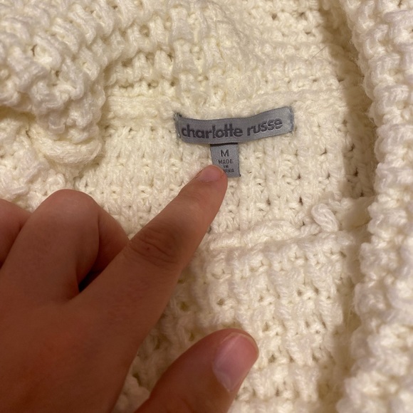 Sleeveless Cowl Neck Sweater - Picture 2 of 2